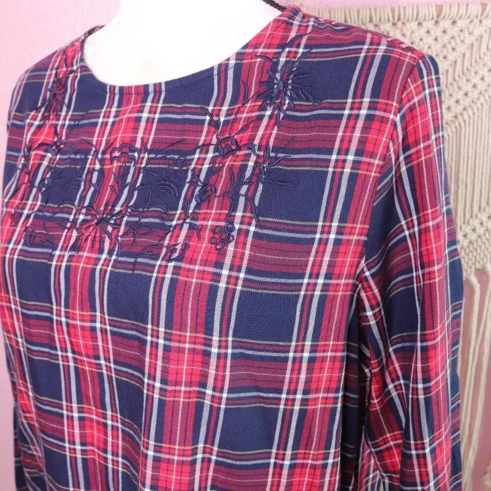 Beach Lunch Lounge | Tartan Plaid Ruffle Top Large - Picture 3 of 8